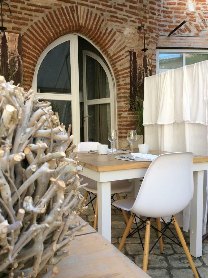 La Maison Sur La Place Penne-dʼAgenais Εξωτερικό φωτογραφία